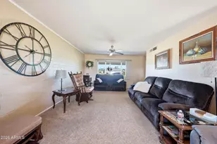 11601 N Hacienda Dr, Sun City, AZ 85351 - Photo 14