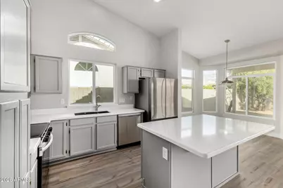 13766 W Cambridge Avenue, Goodyear, AZ 85395 - Photo 12