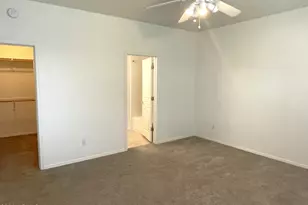 955 E Knox Rd, Chandler, AZ 85225 - Photo 12