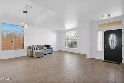 907 E Gary Lane, Phoenix, AZ 85042 - Photo 4