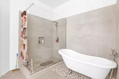 907 E Gary Lane, Phoenix, AZ 85042 - Photo 12