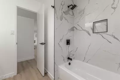 3414 W Gelding Drive, Phoenix, AZ 85053 - Photo 26