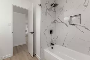 3414 W Gelding Dr, Phoenix, AZ 85053 - Photo 26