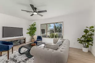 3414 W Gelding Dr, Phoenix, AZ 85053 - Photo 10