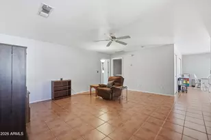 2041 S Clubhouse Dr, Casa Grande, AZ 85194 - Photo 10