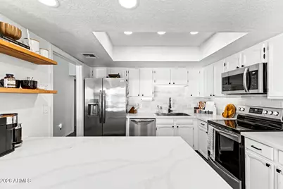 8202 N 21st Drive #B206, Phoenix, AZ 85021 - Photo 10