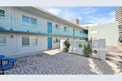 44 E Roanoke Avenue #Apt 8, Phoenix, AZ 85004 - Photo 14