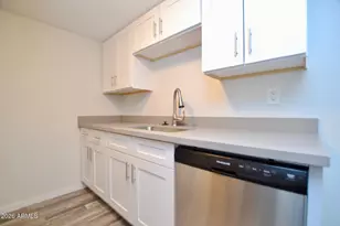 44 E Roanoke Ave, Phoenix, AZ 85004 - Photo 2