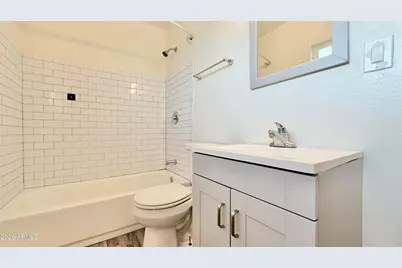 44 E Roanoke Avenue #Apt 8, Phoenix, AZ 85004 - Photo 12