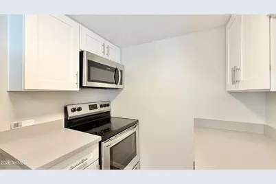 44 E Roanoke Avenue #Apt 8, Phoenix, AZ 85004 - Photo 4