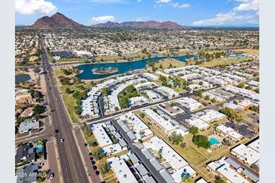 8206 E Chaparral Road, Scottsdale, AZ 85250 - Photo 30