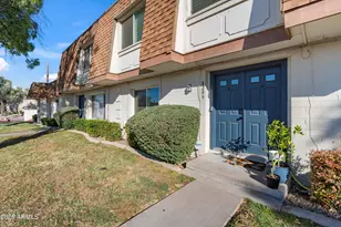 8206 E Chaparral Rd, Scottsdale, AZ 85250 - Photo 2