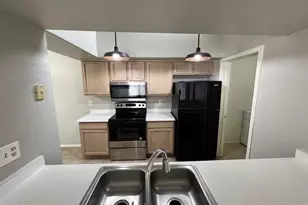 2100 W Lemon Tree Pl, Chandler, AZ 85224 - Photo 10