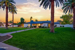 2939 N Manor Dr W, Phoenix, AZ 85014 - Photo 1