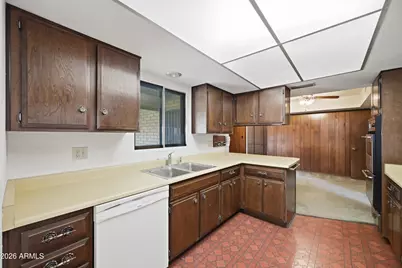 2042 N Center Street, Mesa, AZ 85201 - Photo 18