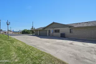 2042 N Center St, Mesa, AZ 85201 - Photo 10