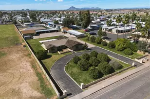 2042 N Center St, Mesa, AZ 85201 - Photo 2