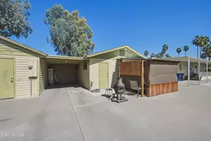 2042 N Center St, Mesa, AZ 85201 - Photo 58