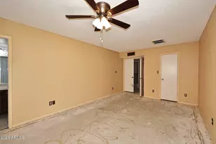 5252 W Purdue Ave W, Glendale, AZ 85302 - Photo 26