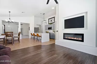 6822 S 40th Drive, Phoenix, AZ 85041 - Photo 18