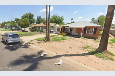 1207 E Georgia Avenue, Phoenix, AZ 85014 - Photo 1