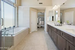 7 W Silverwood Dr, Phoenix, AZ 85045 - Photo 22