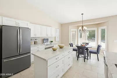 7 W Silverwood Drive, Phoenix, AZ 85045 - Photo 18