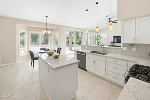 7 W Silverwood Dr, Phoenix, AZ 85045 - Photo 16