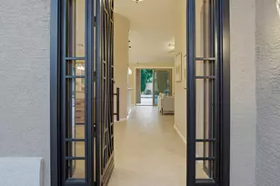 7 W Silverwood Dr, Phoenix, AZ 85045 - Photo 8