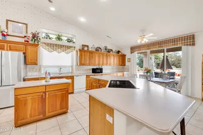 19749 N Jojoba Court, Surprise, AZ 85374 - Photo 12