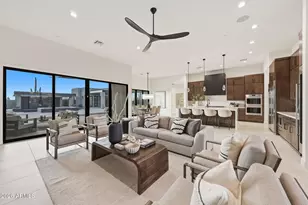 1632 W Lavitt Ln, Phoenix, AZ 85086 - Photo 2