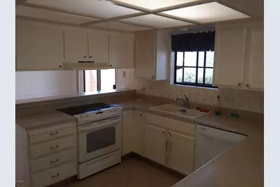 26425 S Truro Drive, Sun Lakes, AZ 85248 - Photo 2