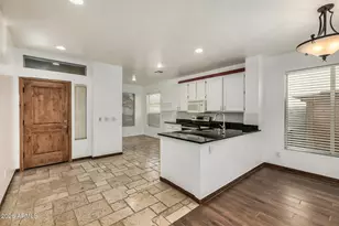 6157 W Echo Ln, Glendale, AZ 85302 - Photo 10