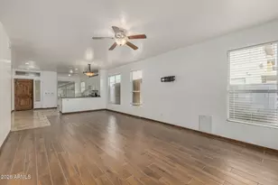 6157 W Echo Ln, Glendale, AZ 85302 - Photo 8