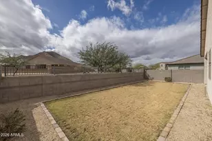 4571 W Gilbert Ln, San Tan Valley, AZ 85144 - Photo 36