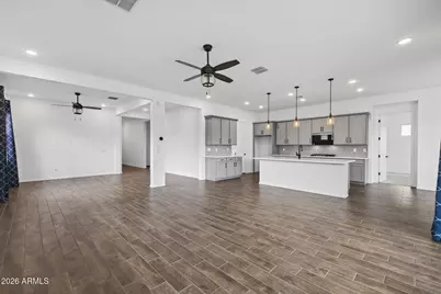 4571 W Gilbert Lane, San Tan Valley, AZ 85144 - Photo 4