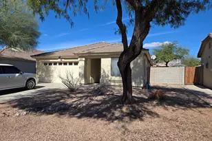 11254 W Locust Ln, Avondale, AZ 85323 - Photo 2