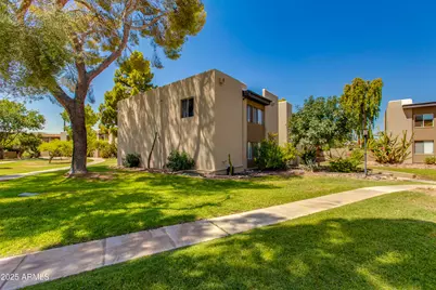 4201 E Camelback Road #41, Phoenix, AZ 85018 - Photo 1