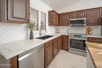 3352 E Wildhorse Drive, Gilbert, AZ 85297 - Photo 6