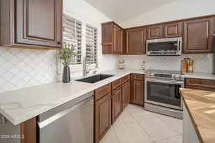 3352 E Wildhorse Dr, Gilbert, AZ 85297 - Photo 6