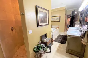 9726 N 3rd Dr, Phoenix, AZ 85021 - Photo 18