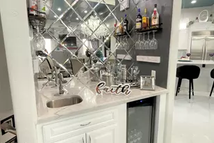 9726 N 3rd Dr, Phoenix, AZ 85021 - Photo 14