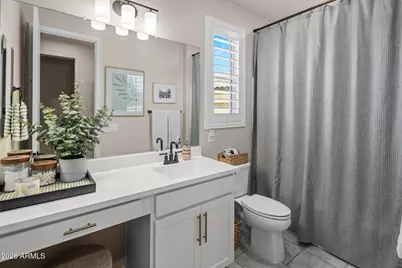 621 E Buckingham Avenue, Gilbert, AZ 85297 - Photo 20