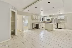 4116 N 64th Dr, Phoenix, AZ 85033 - Photo 10