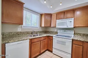 1402 E Osborn Rd, Phoenix, AZ 85014 - Photo 22