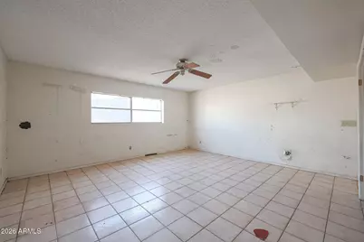 8106 W Wethersfield Road, Peoria, AZ 85381 - Photo 16