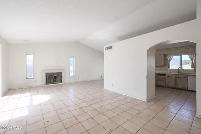 8106 W Wethersfield Road, Peoria, AZ 85381 - Photo 22