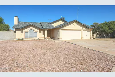 8106 W Wethersfield Road, Peoria, AZ 85381 - Photo 2