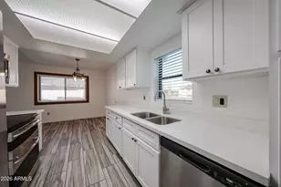 3830 W Crittenden Ln, Phoenix, AZ 85019 - Photo 14