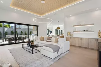 1830 E Palmaire Avenue, Phoenix, AZ 85020 - Photo 8